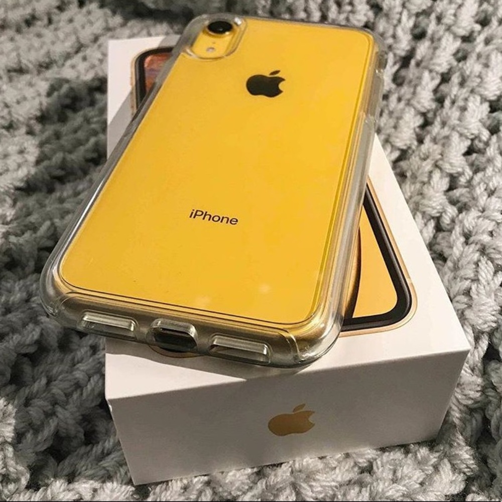 I phone XR 💛💛 TRADES ONLY💛💛